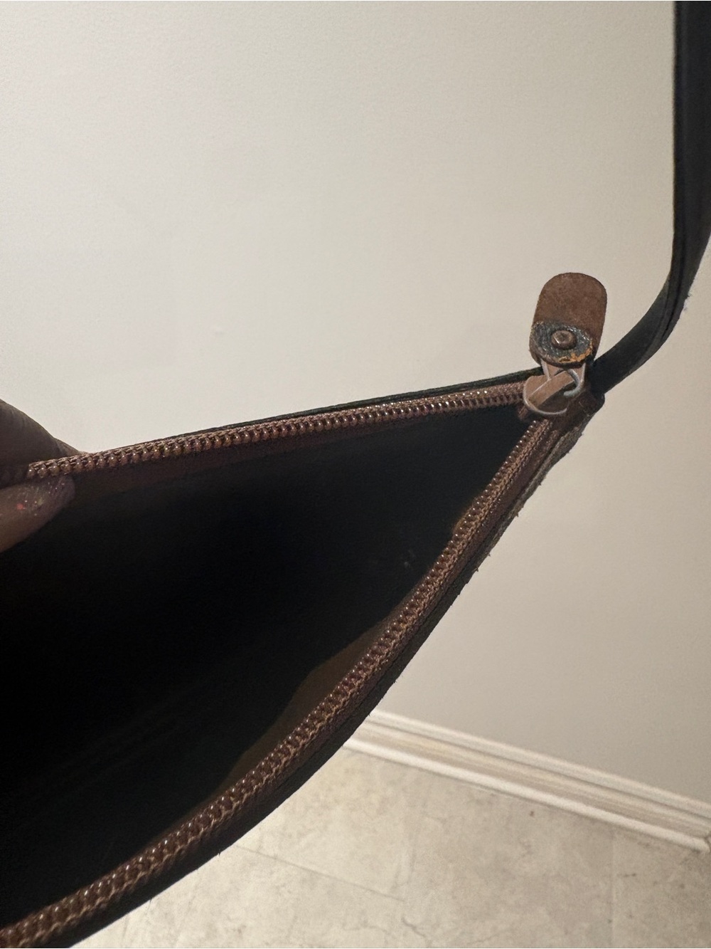 Authentic Check Burberry Vintage Pouch - Picture 7 of 7